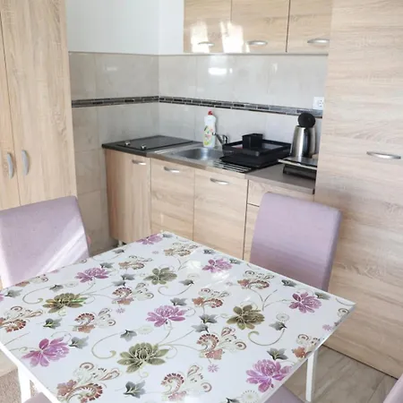 Apartment Iva Nova Varos